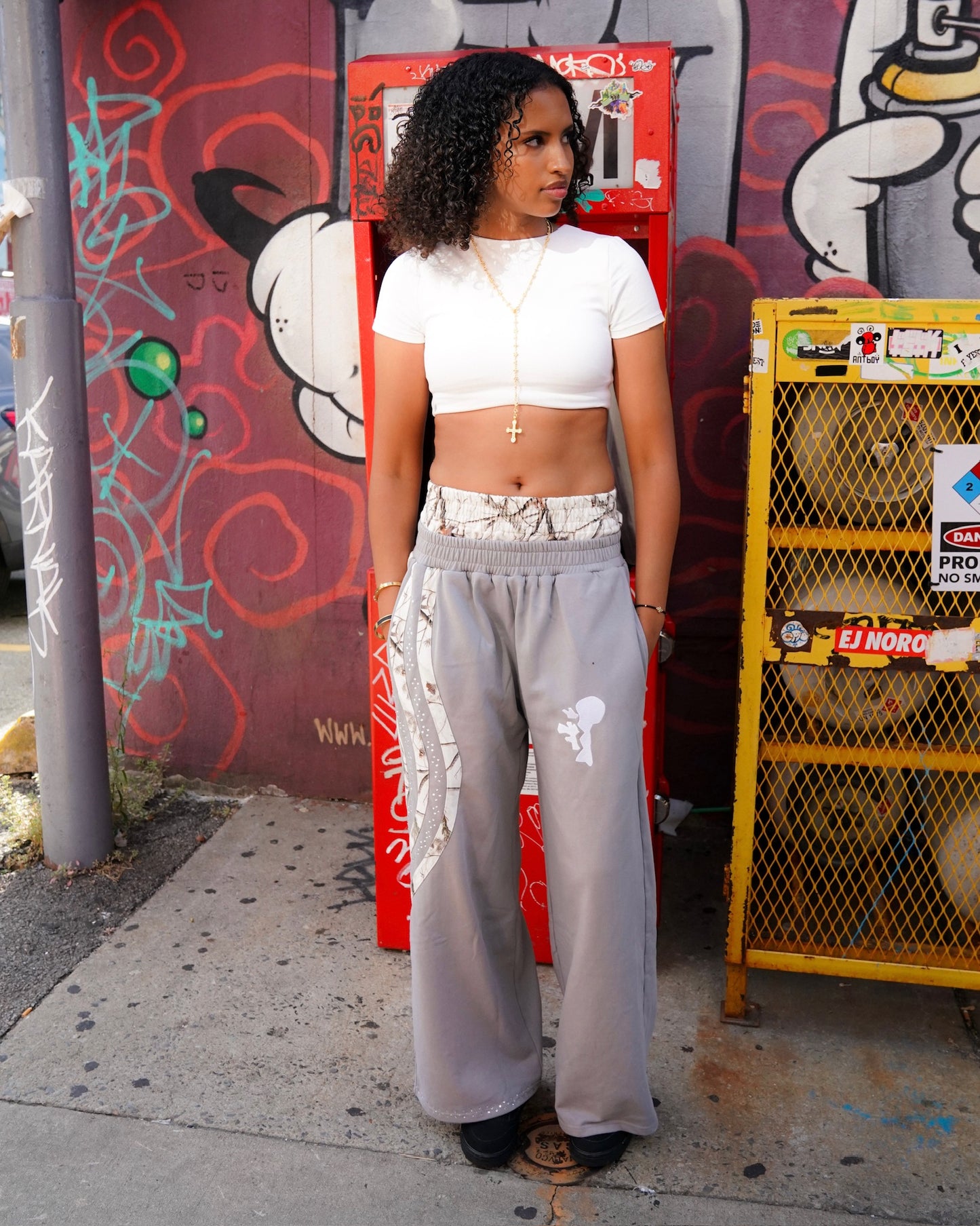 GRAY FLOW sweatpants