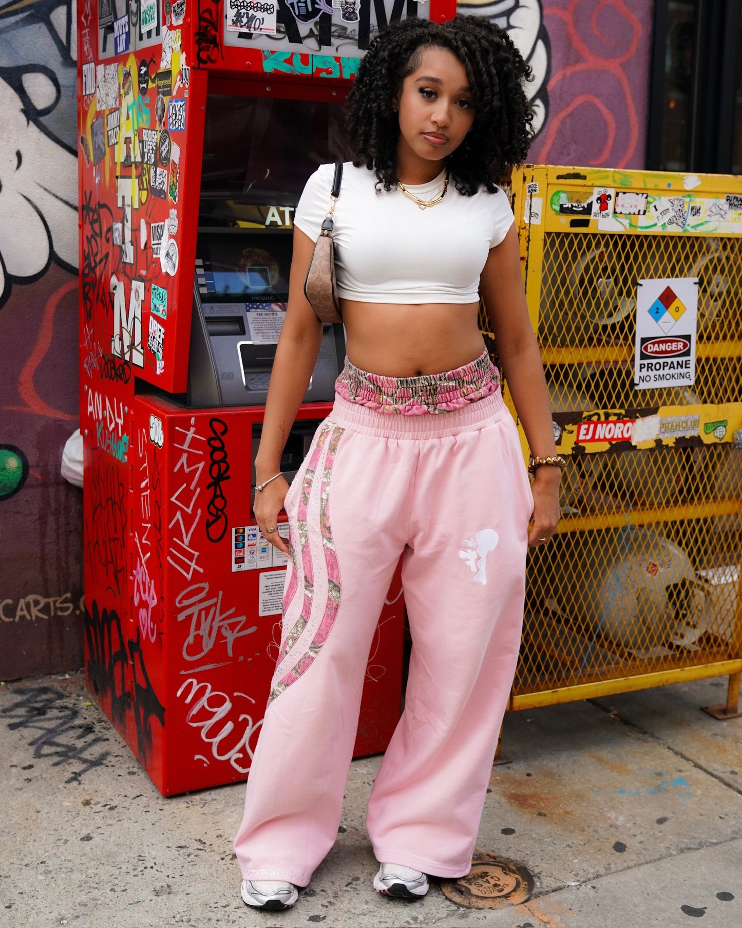 PINK FLOW sweatpants