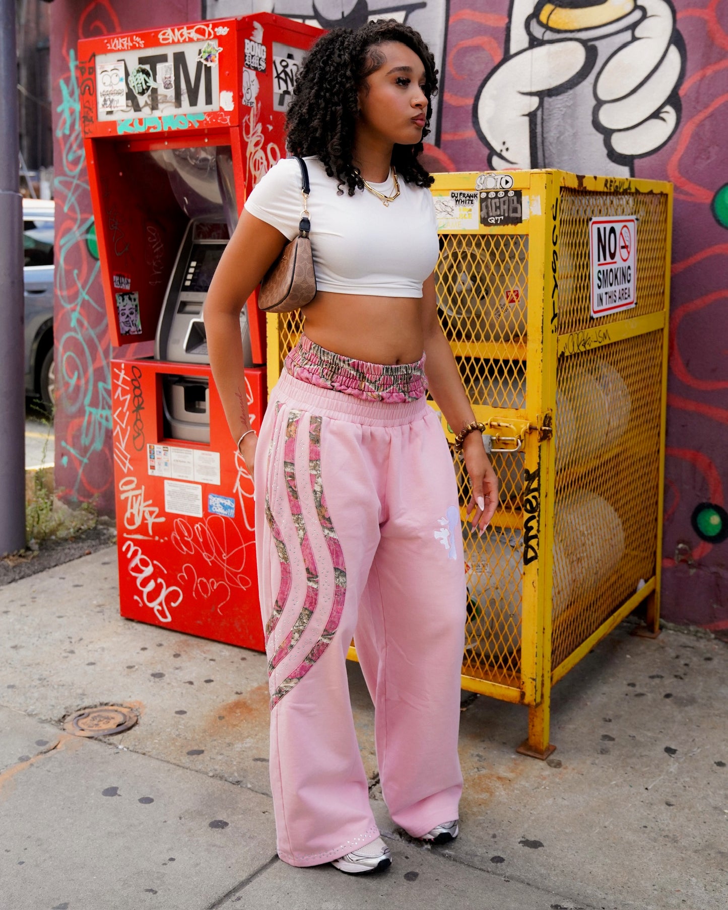 PINK FLOW sweatpants