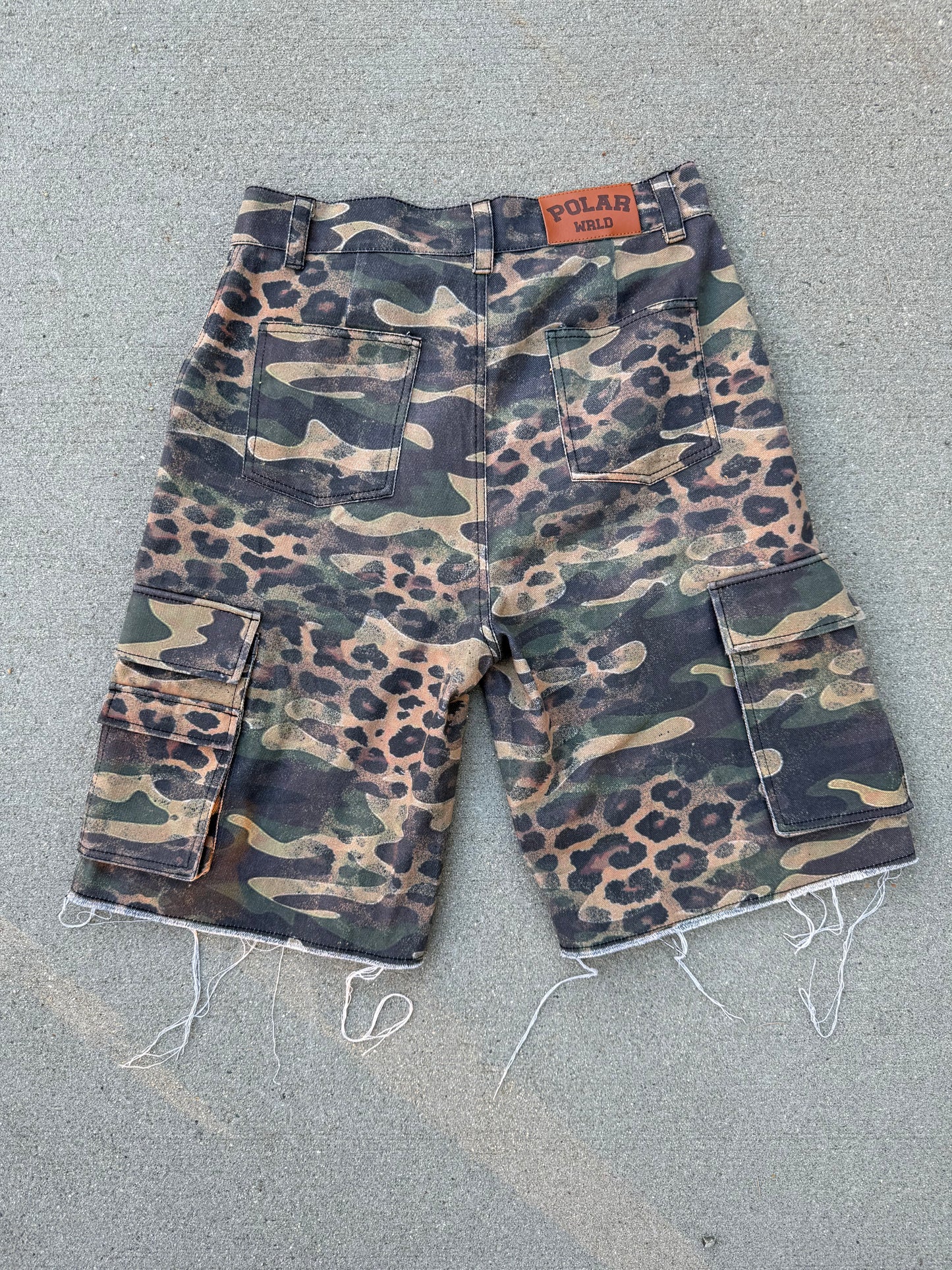 Cheetah-Flage Cargo Shorts